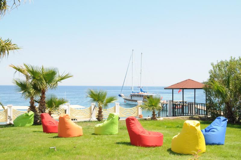 CLUB AKMAN BEACH HOTEL