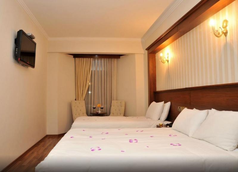 Grand Center Boutique Hotel 