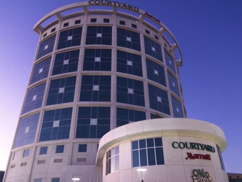 Courtyard Marriott Airport Hotel